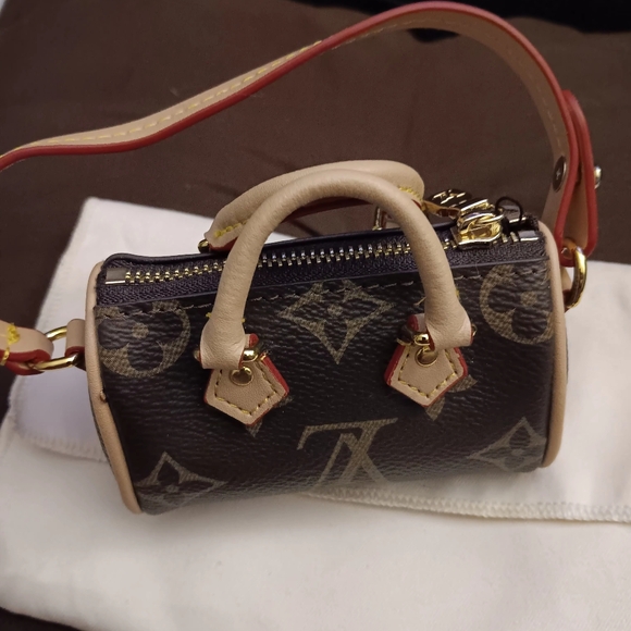 Bag charm - Picture 4 of 7